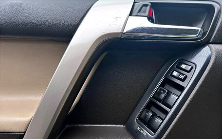 Toyota Land Cruiser Prado 150 рестайлинг 2, 2009 год, 2 350 000 рублей, 9 фотография