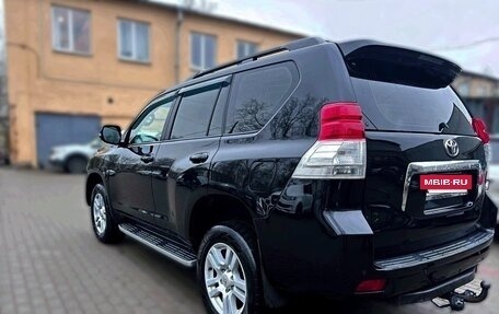 Toyota Land Cruiser Prado 150 рестайлинг 2, 2009 год, 2 350 000 рублей, 13 фотография