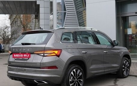 Skoda Kodiaq I, 2025 год, 4 850 000 рублей, 4 фотография