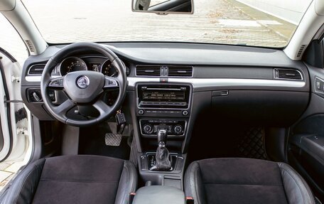 Skoda Superb III рестайлинг, 2015 год, 1 395 000 рублей, 16 фотография