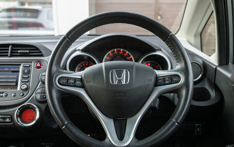 Honda Fit III, 2011 год, 858 000 рублей, 17 фотография