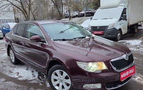 Skoda Superb III рестайлинг, 2011 год, 1 200 000 рублей, 1 фотография