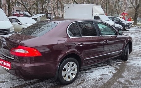 Skoda Superb III рестайлинг, 2011 год, 1 200 000 рублей, 2 фотография