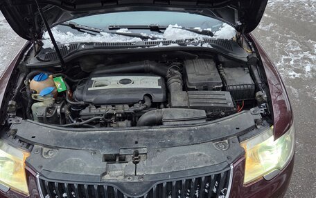 Skoda Superb III рестайлинг, 2011 год, 1 200 000 рублей, 8 фотография