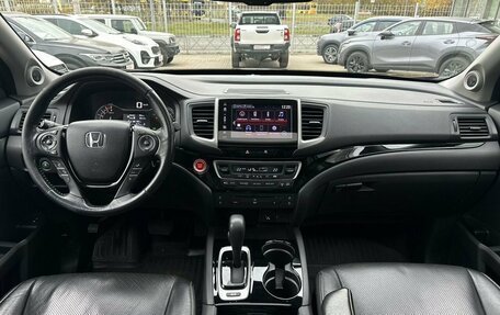 Honda Pilot III рестайлинг, 2017 год, 2 990 000 рублей, 8 фотография