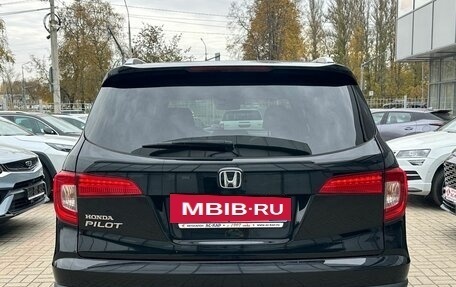 Honda Pilot III рестайлинг, 2017 год, 2 990 000 рублей, 20 фотография