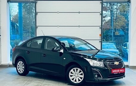 Chevrolet Cruze II, 2013 год, 600 000 рублей, 3 фотография