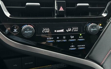 Toyota Camry, 2022 год, 3 799 000 рублей, 13 фотография