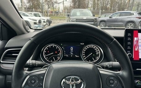 Toyota Camry, 2022 год, 3 799 000 рублей, 8 фотография