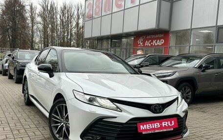 Toyota Camry, 2022 год, 3 799 000 рублей, 5 фотография