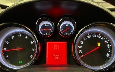 Opel Astra J, 2010 год, 569 000 рублей, 13 фотография