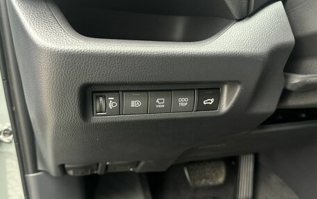 Toyota RAV4, 2025 год, 4 390 000 рублей, 7 фотография