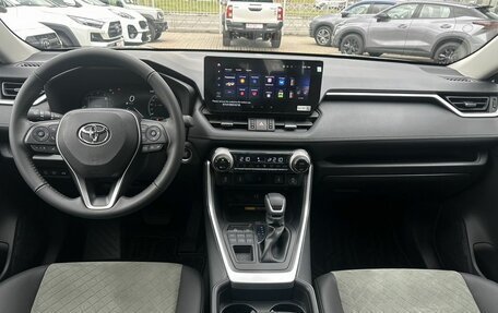 Toyota RAV4, 2025 год, 4 390 000 рублей, 9 фотография