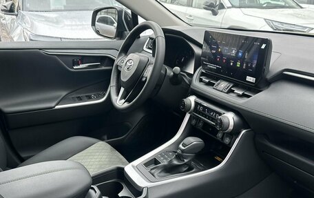 Toyota RAV4, 2025 год, 4 390 000 рублей, 16 фотография