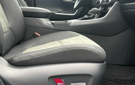 Toyota RAV4, 2025 год, 4 390 000 рублей, 20 фотография