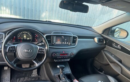 KIA Sorento III Prime рестайлинг, 2018 год, 2 600 000 рублей, 5 фотография