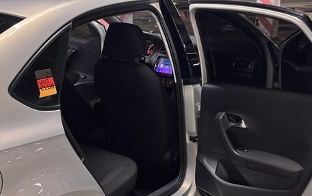 Volkswagen Polo VI (EU Market), 2011 год, 740 000 рублей, 16 фотография