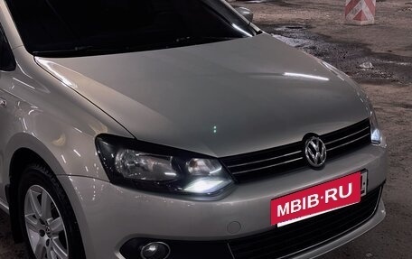Volkswagen Polo VI (EU Market), 2011 год, 740 000 рублей, 10 фотография