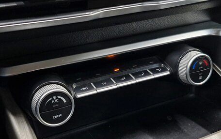 Geely Coolray I, 2022 год, 1 350 000 рублей, 9 фотография