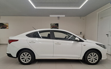 Hyundai Solaris II рестайлинг, 2020 год, 1 490 000 рублей, 4 фотография