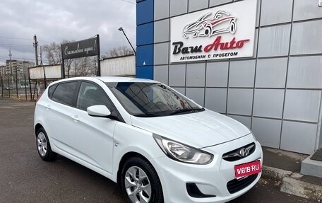 Hyundai Solaris II рестайлинг, 2013 год, 697 000 рублей, 1 фотография