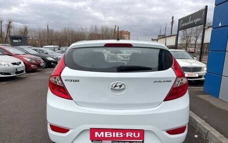 Hyundai Solaris II рестайлинг, 2013 год, 697 000 рублей, 6 фотография