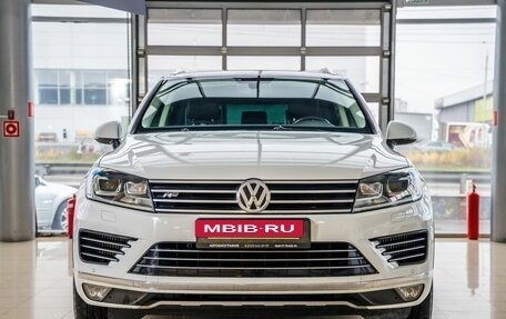 Volkswagen Touareg III, 2017 год, 4 048 000 рублей, 2 фотография
