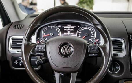Volkswagen Touareg III, 2017 год, 4 048 000 рублей, 17 фотография
