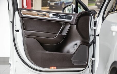 Volkswagen Touareg III, 2017 год, 4 048 000 рублей, 12 фотография