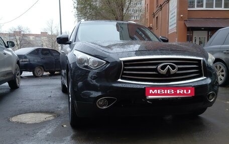 Infiniti FX II, 2012 год, 1 600 000 рублей, 2 фотография