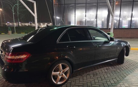 Mercedes-Benz E-Класс, 2012 год, 1 500 000 рублей, 11 фотография