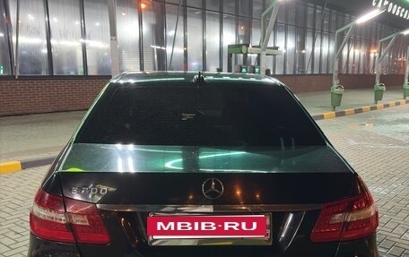 Mercedes-Benz E-Класс, 2012 год, 1 500 000 рублей, 8 фотография