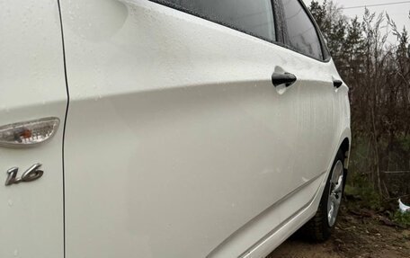 Hyundai Solaris II рестайлинг, 2015 год, 1 050 000 рублей, 5 фотография