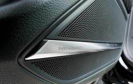 Audi A8, 2025 год, 177 629 рублей, 25 фотография