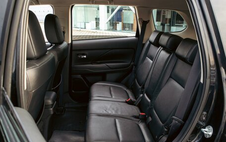 Mitsubishi Outlander III рестайлинг 3, 2012 год, 1 295 000 рублей, 16 фотография