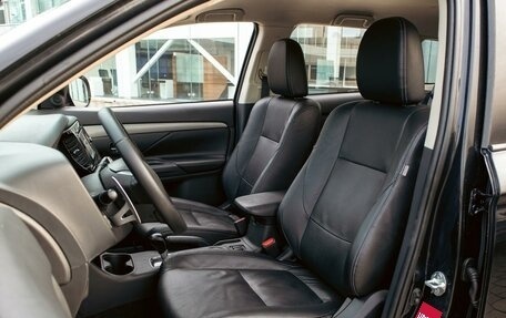 Mitsubishi Outlander III рестайлинг 3, 2012 год, 1 295 000 рублей, 11 фотография