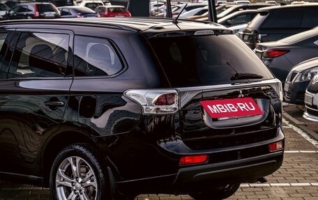 Mitsubishi Outlander III рестайлинг 3, 2012 год, 1 295 000 рублей, 10 фотография