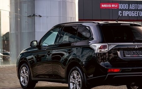 Mitsubishi Outlander III рестайлинг 3, 2012 год, 1 295 000 рублей, 9 фотография