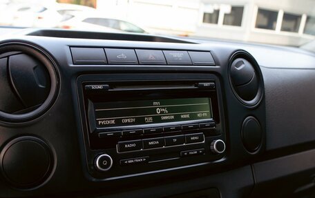 Volkswagen Amarok I рестайлинг, 2012 год, 1 655 000 рублей, 14 фотография