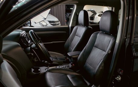 Mitsubishi Outlander III рестайлинг 3, 2014 год, 1 345 000 рублей, 11 фотография