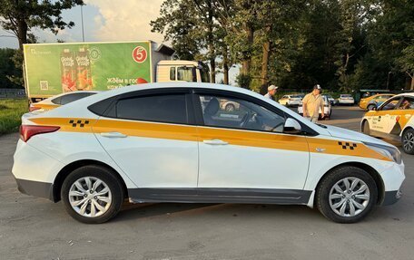 Hyundai Solaris II рестайлинг, 2018 год, 720 000 рублей, 3 фотография