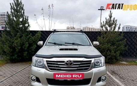 Toyota Hilux VII, 2013 год, 2 150 000 рублей, 2 фотография
