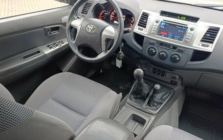 Toyota Hilux VII, 2013 год, 2 150 000 рублей, 10 фотография