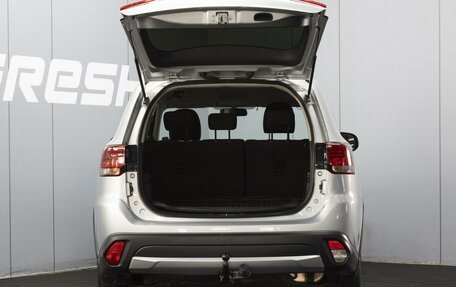 Mitsubishi Outlander III рестайлинг 3, 2016 год, 1 870 000 рублей, 17 фотография