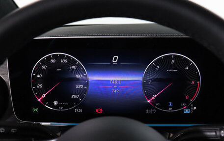 Mercedes-Benz V-Класс, 2024 год, 19 000 000 рублей, 11 фотография