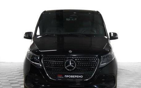 Mercedes-Benz V-Класс, 2024 год, 19 000 000 рублей, 2 фотография