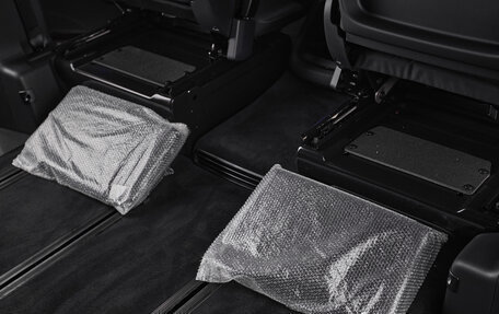 Mercedes-Benz V-Класс, 2025 год, 17 300 000 рублей, 30 фотография