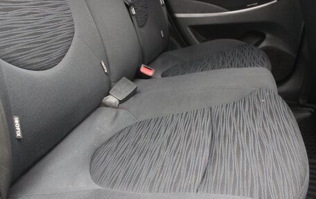 Hyundai Solaris II рестайлинг, 2015 год, 1 057 000 рублей, 13 фотография