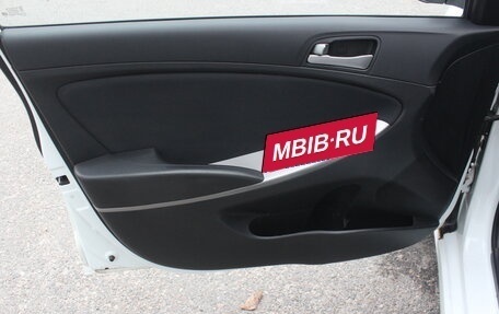 Hyundai Solaris II рестайлинг, 2015 год, 1 057 000 рублей, 8 фотография