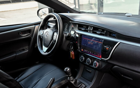 Toyota Corolla, 2013 год, 1 000 000 рублей, 16 фотография